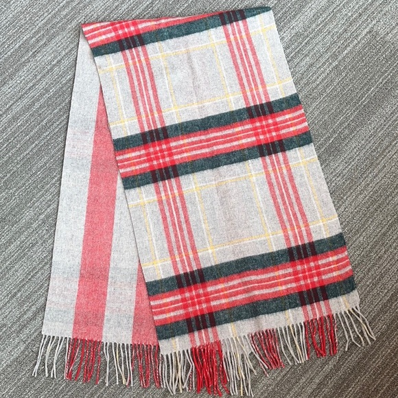 J Crew Wool Scarf Blanket Wrap Shawl Reversible Holiday Plaid Winter - Picture 4 of 6